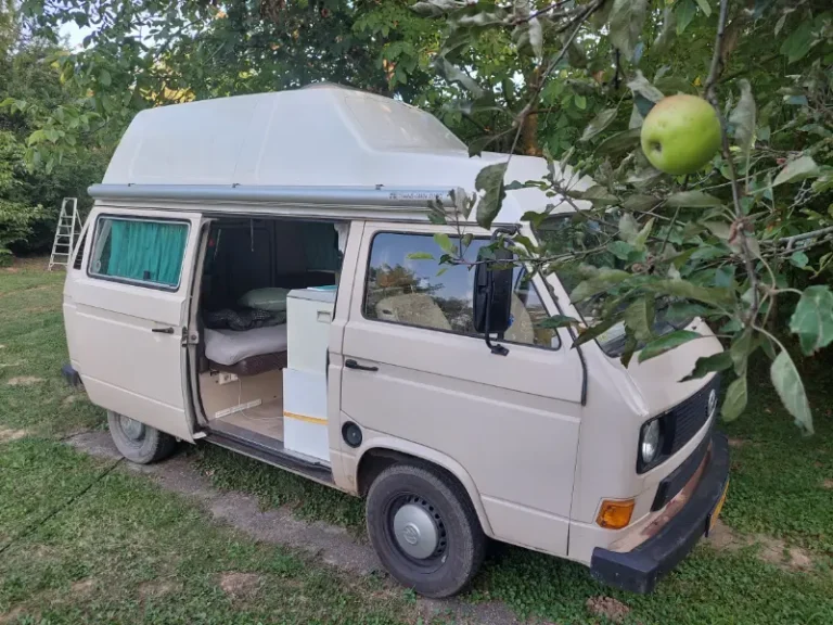 Camper